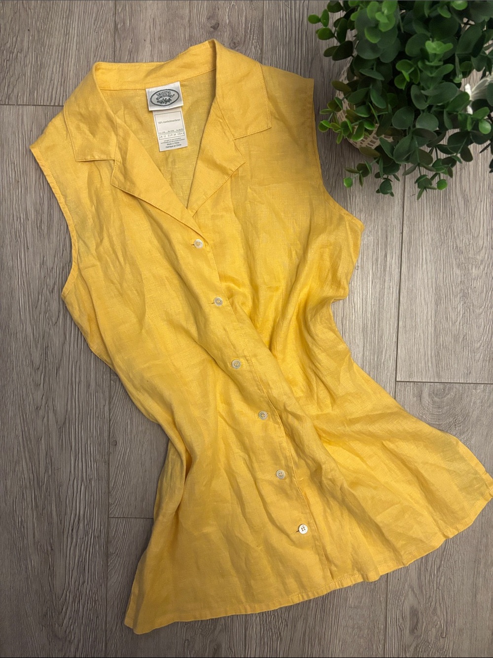 Vintage 90s Y2K Boho Prairie Cottagecore Sleeveless Linen Button blouse